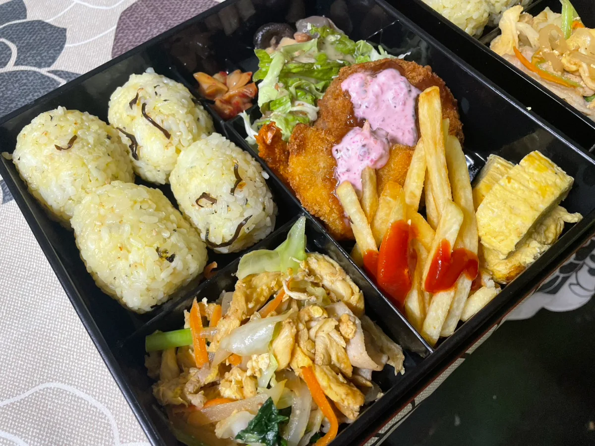 う島や亭のオードブル
